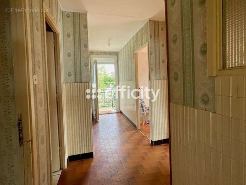 Maison à ROUSSILLON