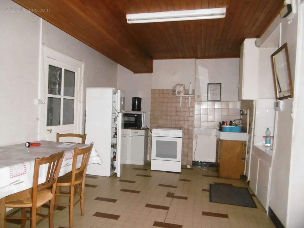 Maison à LUZY