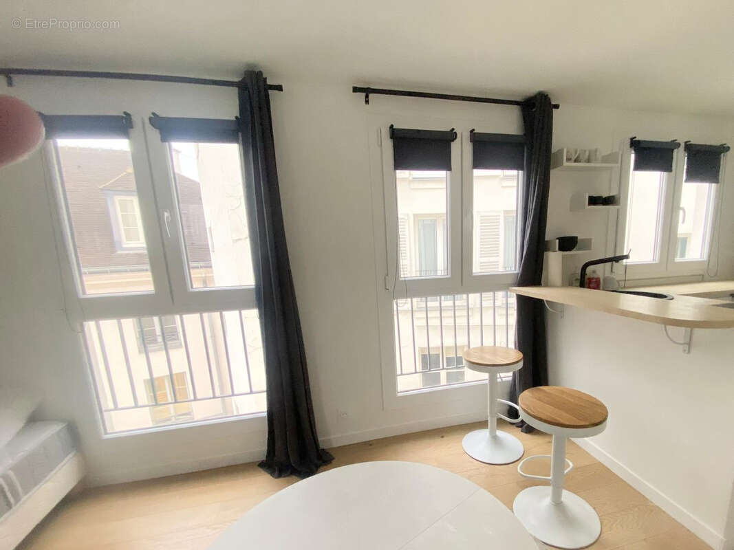 Un adorable studio - emplacement exceptionnel ! - photo 6