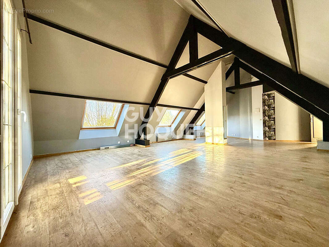 Maison à SAINT-SAUVEUR-SUR-ECOLE