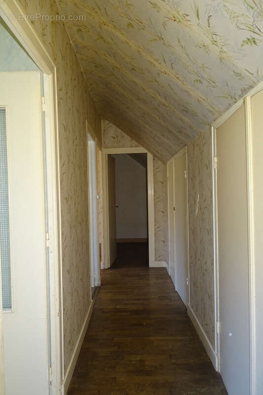 Maison à DEUX-EVAILLES