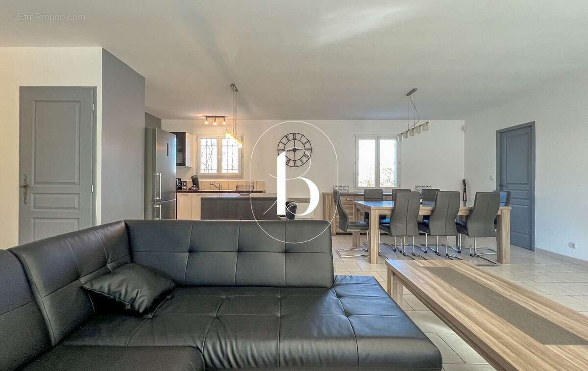 Maison à GOUDARGUES