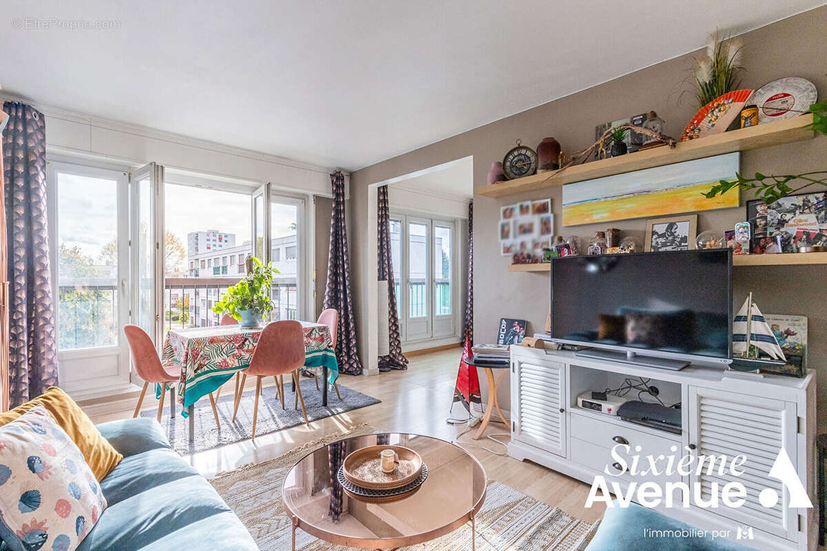 Appartement à CHILLY-MAZARIN