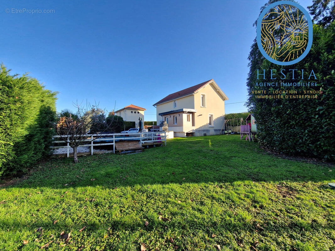 Maison à IZEAUX