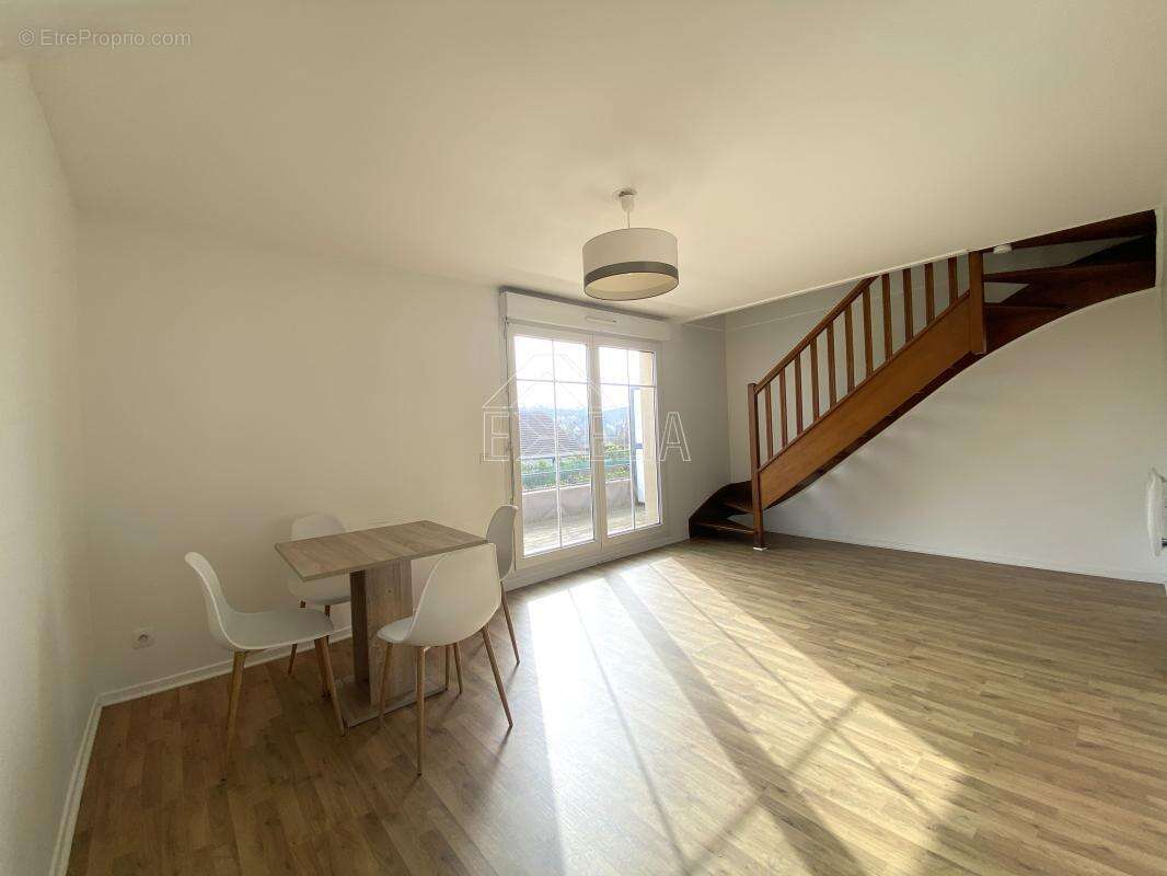 Appartement à BONNIERES-SUR-SEINE