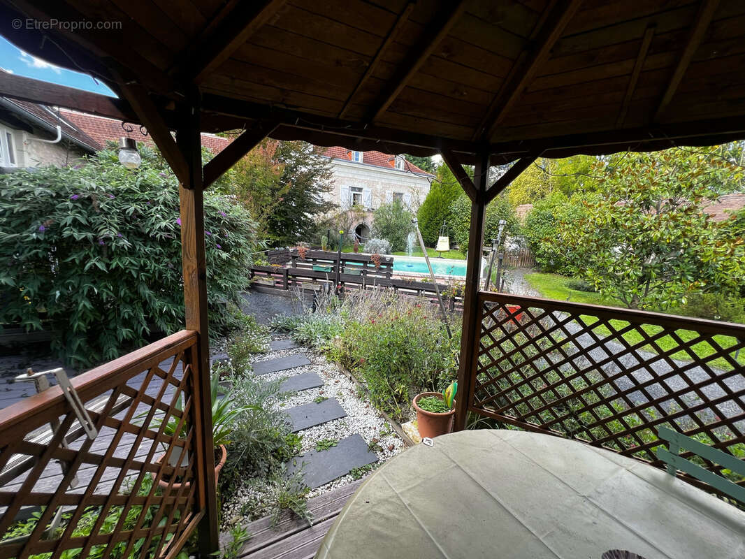 PROPRIÉTÉ de 300m2 hab et DEPENDANCES dans PARC 2550m2 - photo 30