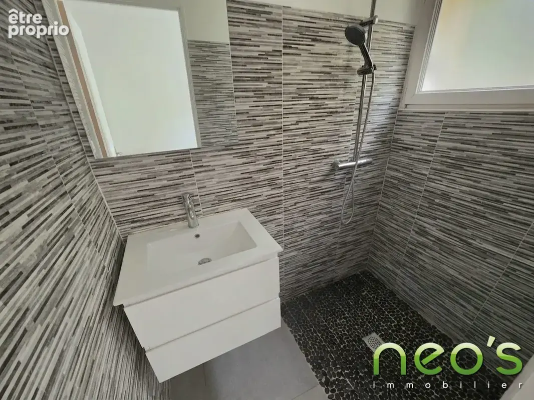Maison 7 pièces 190 m² à vendre à Le Puiset-Dore (49600) - photo 7