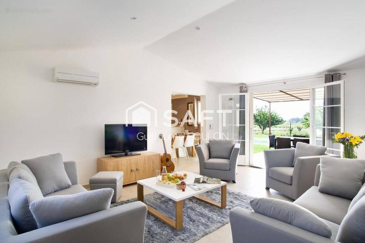 Photo 1 - Maison à SAINT-SATURNIN-LES-APT