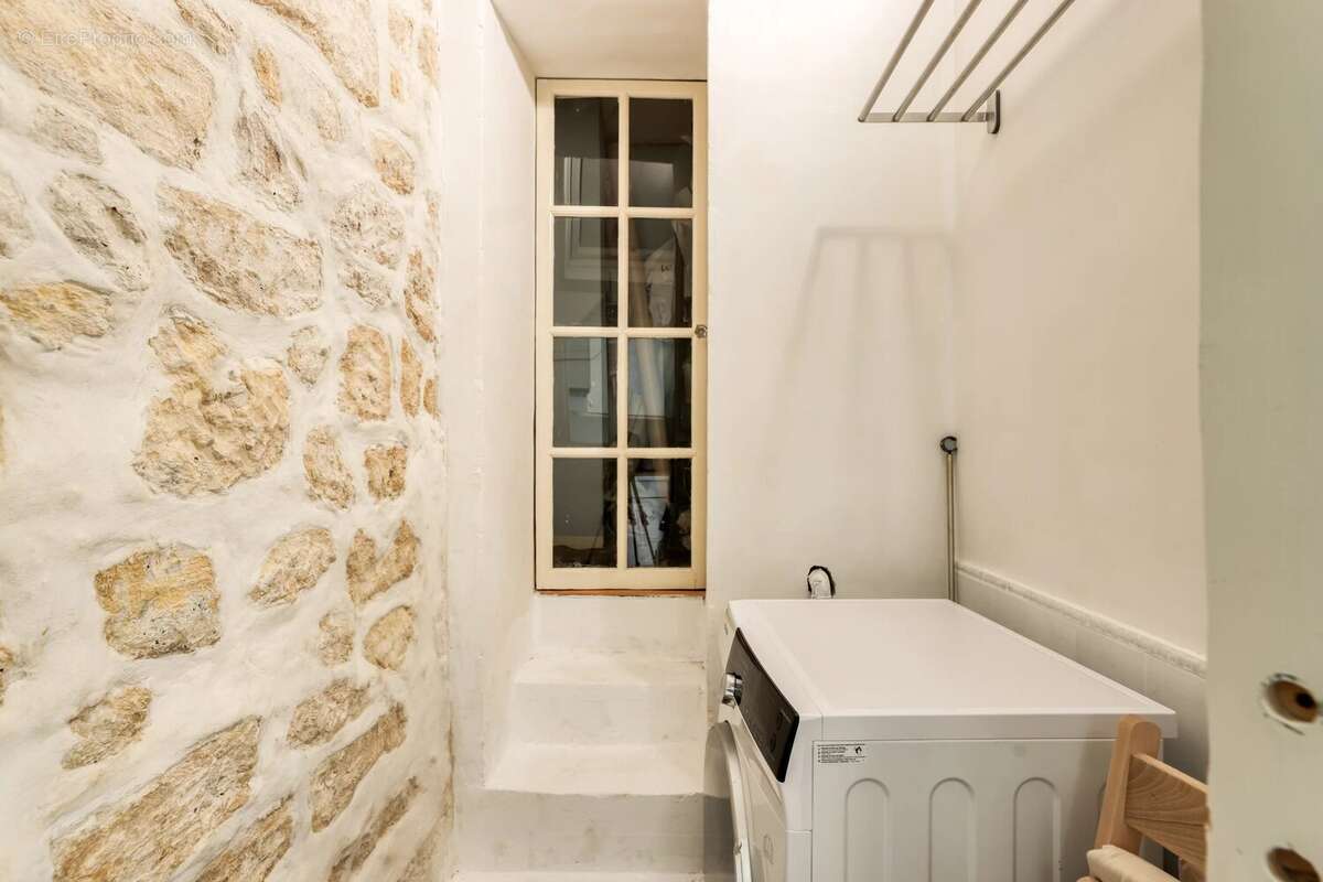 Appartement à PARIS-4E