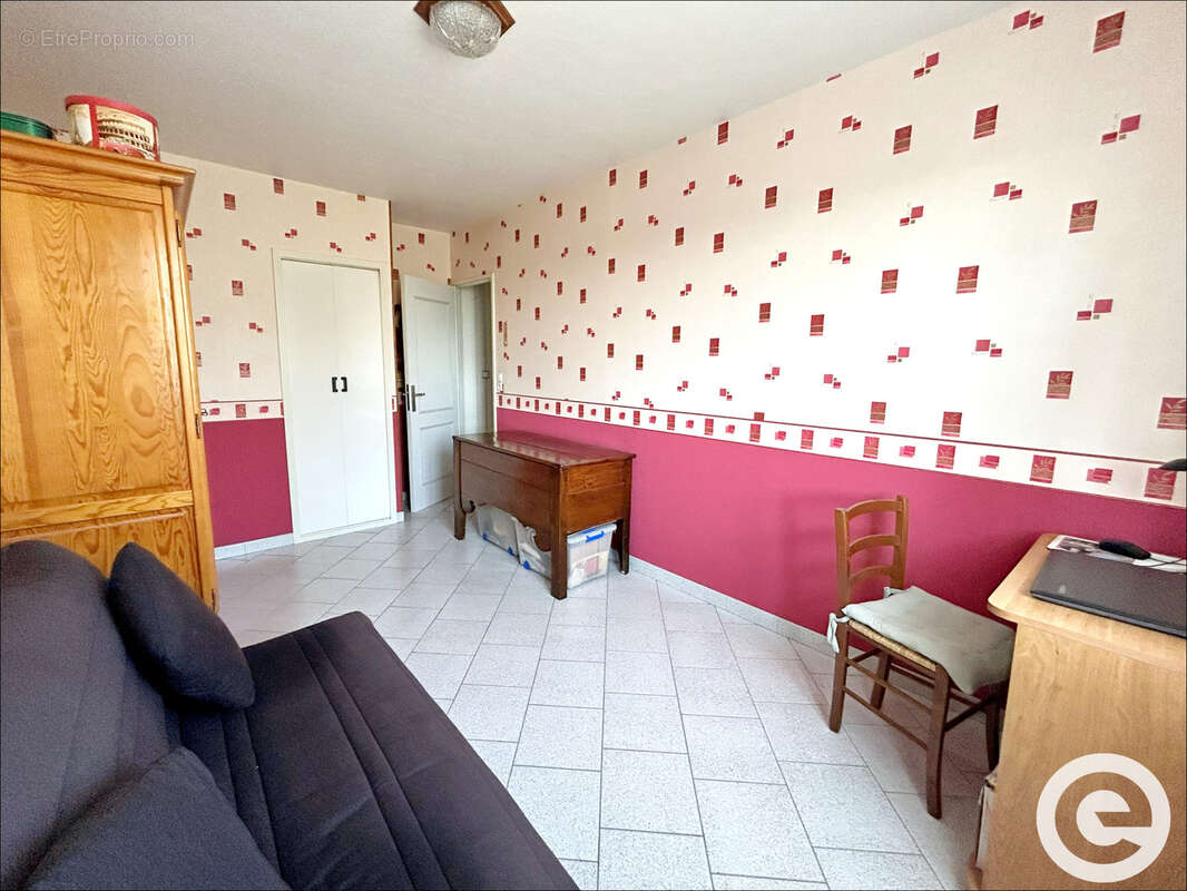 Maison à PARON