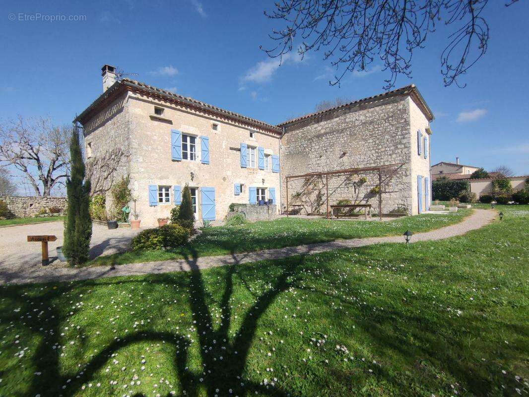 Maison à CORDES-SUR-CIEL