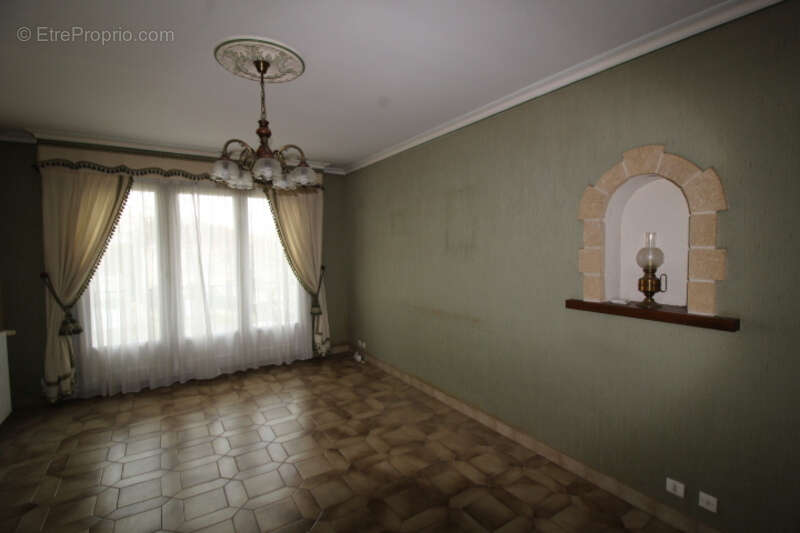 Maison à NAINTRE