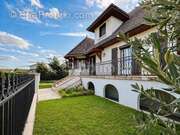 Maison à DECINES-CHARPIEU