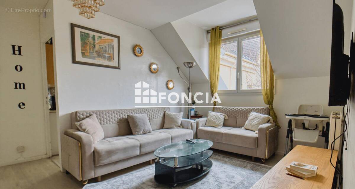 Appartement à AUBERGENVILLE