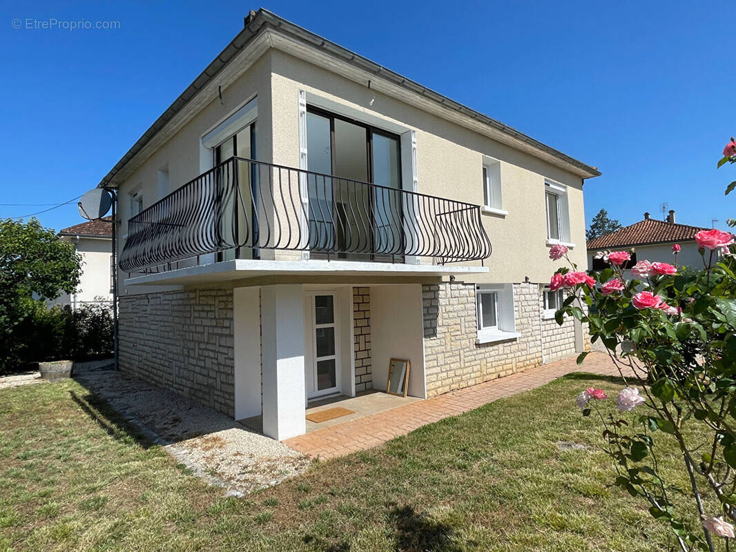 Maison à CUBJAC