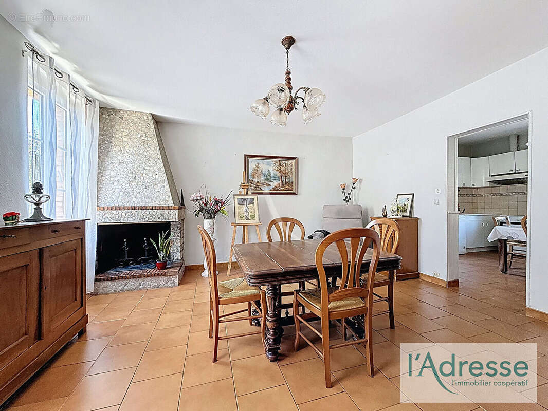 Maison à CASTELGINEST