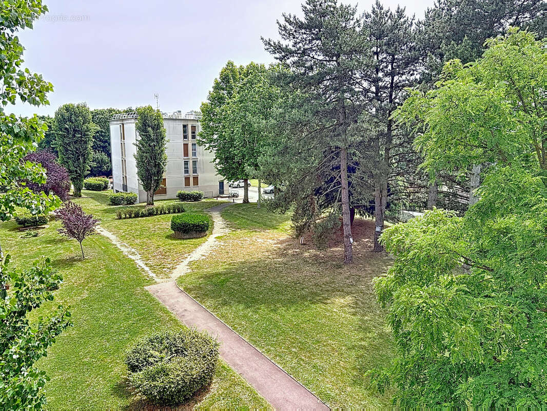 F4 79 m2 dernier étage vue panoramique - photo 13