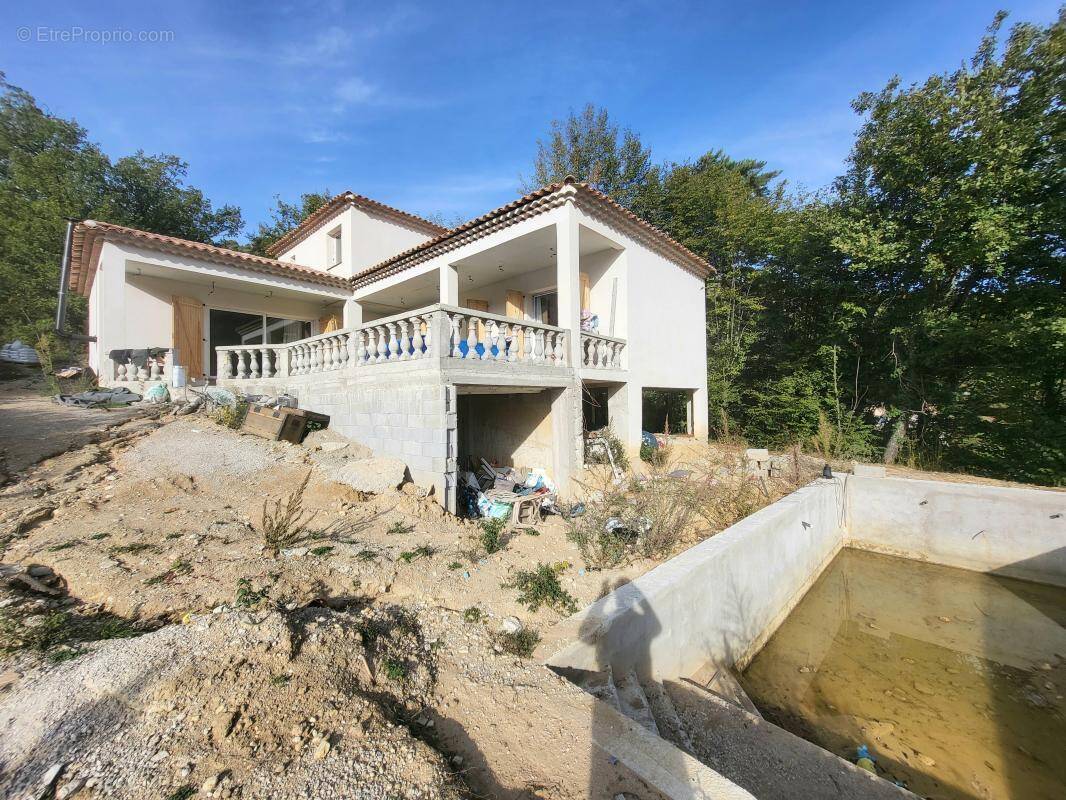 Maison à TOURRETTE-LEVENS