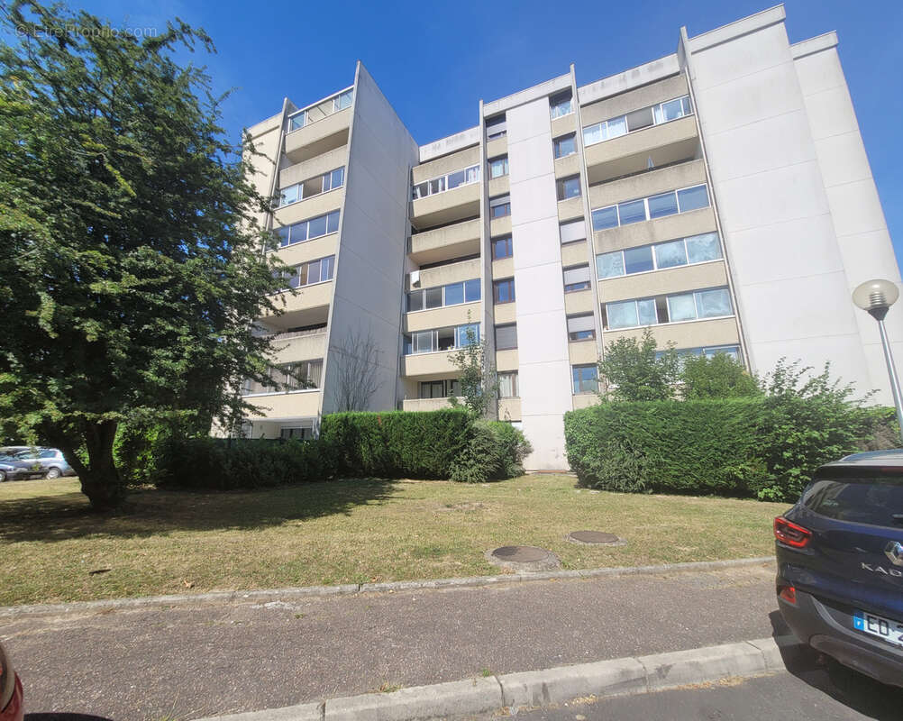 Appartement à VILLIERS-LE-BEL