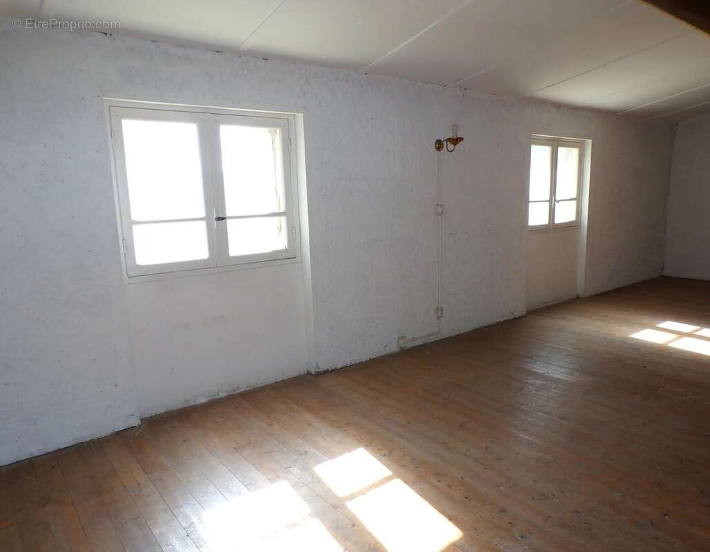 Maison à LA REDORTE