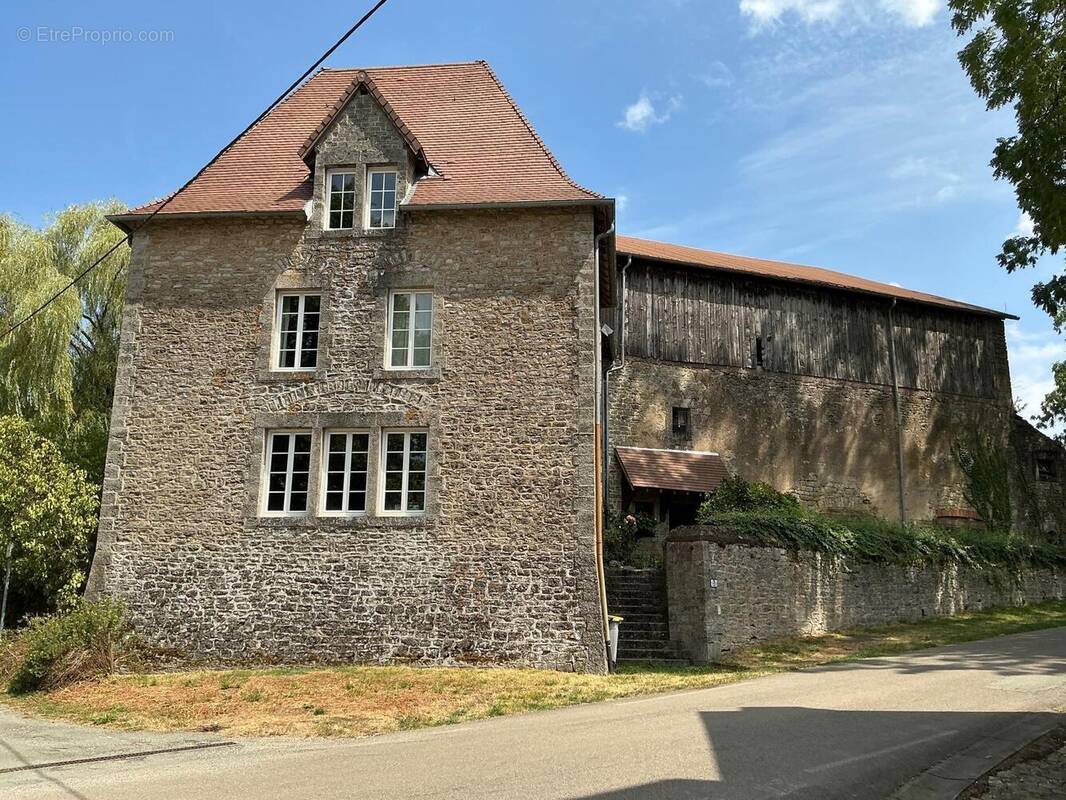 Photo 1 - Maison à CUBRY