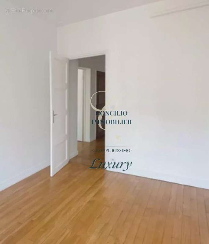 Appartement à VERSAILLES