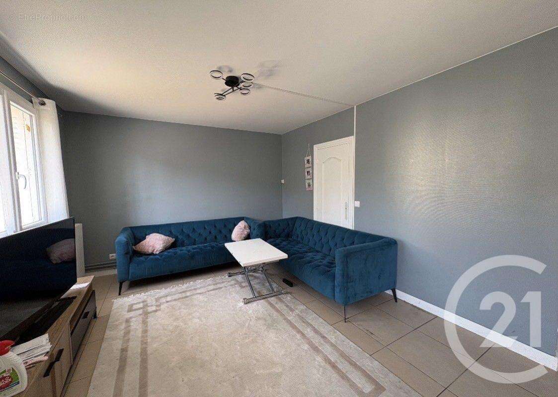 Maison 84 m² à Verneuil-En-Halatte  - photo 2