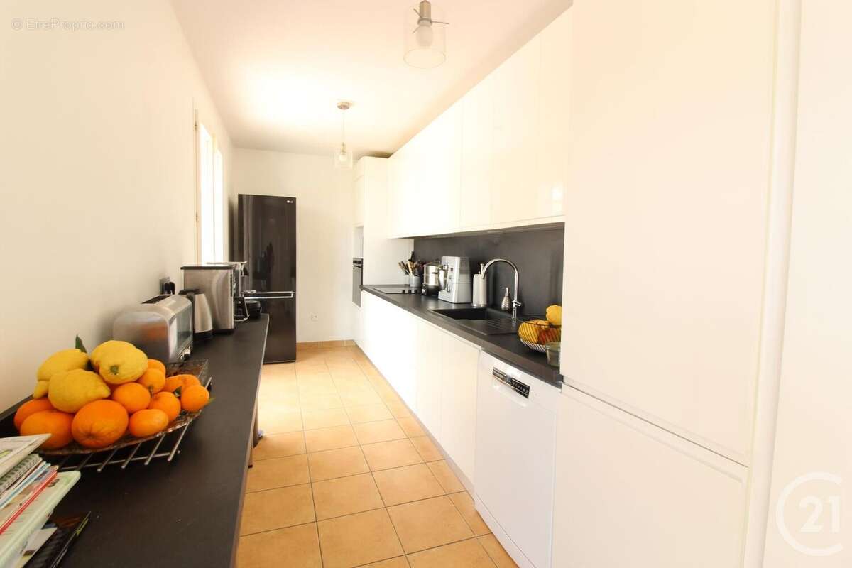 Appartement à ROQUEBRUNE-CAP-MARTIN