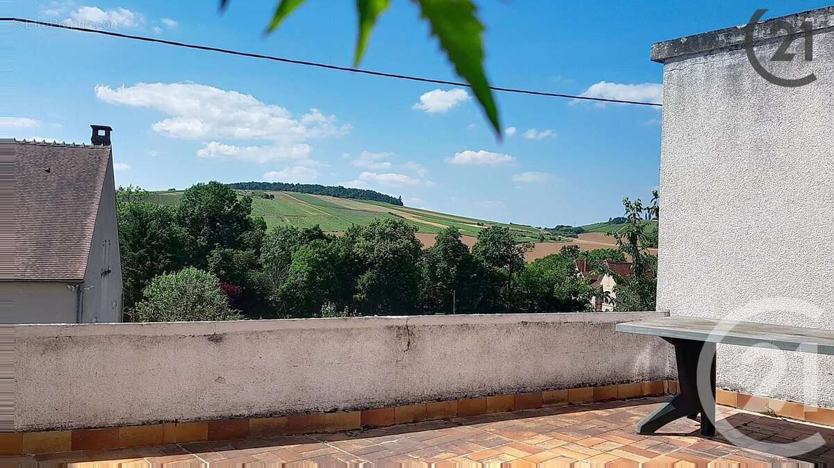 Maison à SAINT-BRIS-LE-VINEUX