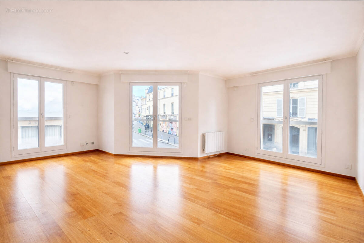 Appartement à PARIS-11E