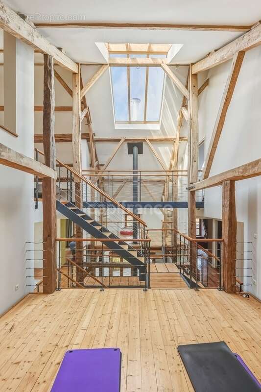 Maison à SAINT-GENIS-POUILLY