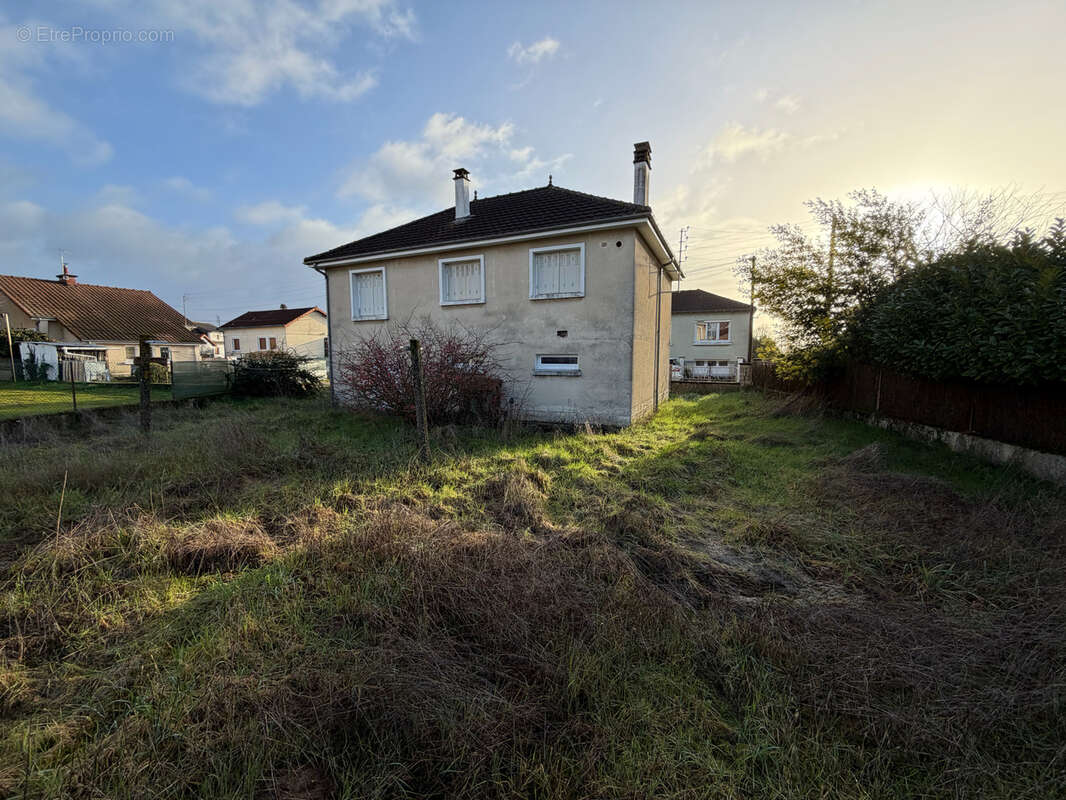 Maison à CHATELLERAULT