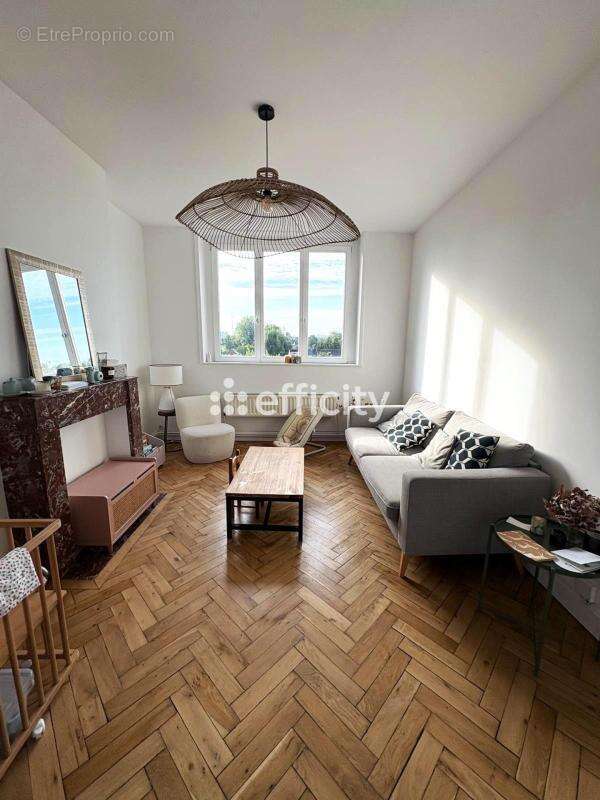 Appartement à MARCQ-EN-BAROEUL