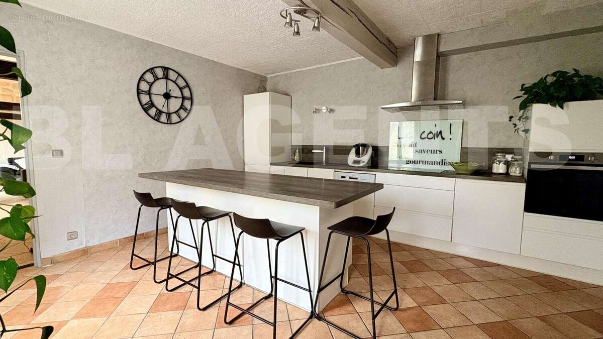 Cuisine 1 - Maison à DAMMARIE