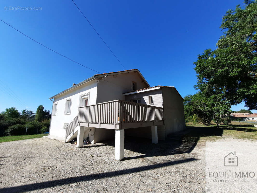 Maison à LA CROIX-BLANCHE