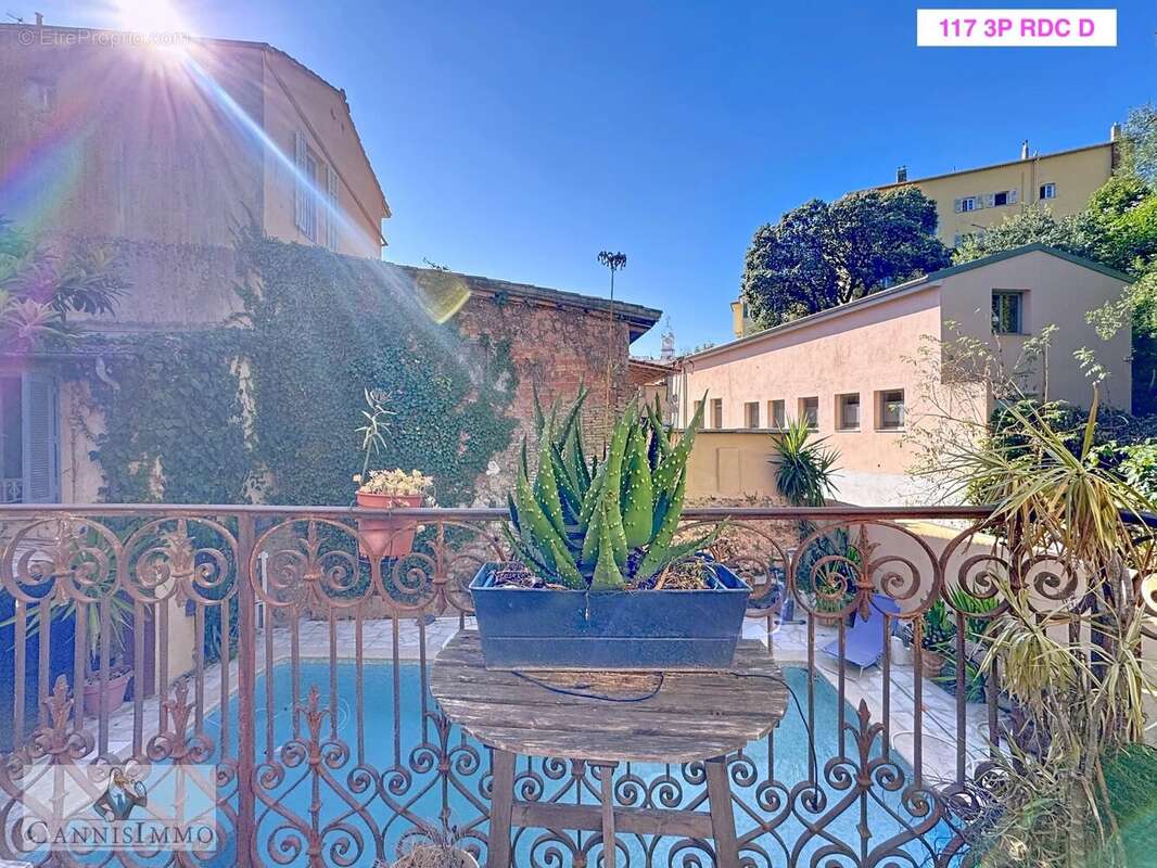 2 immeubles a renover avec piscine cannes - photo 21