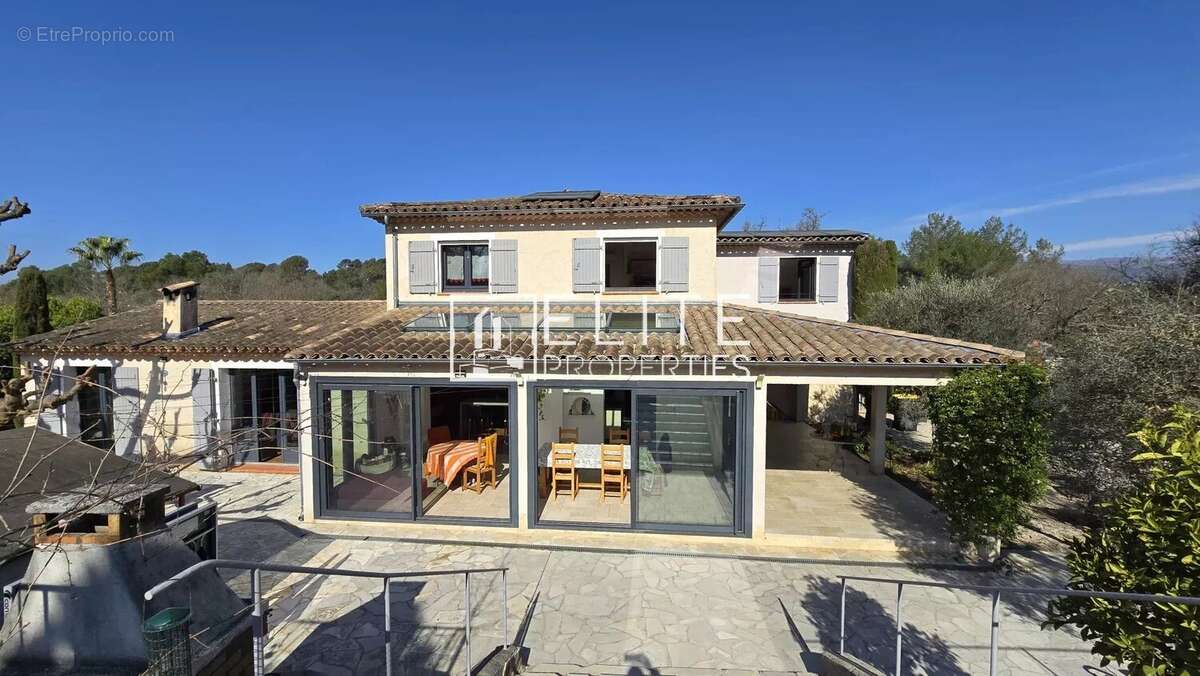 Maison à MOUANS-SARTOUX