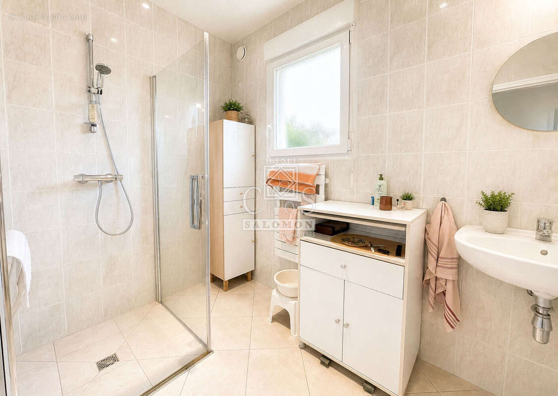 Maison proche bourg à SAINT-GILDAS-DE-RHUYS - photo 7