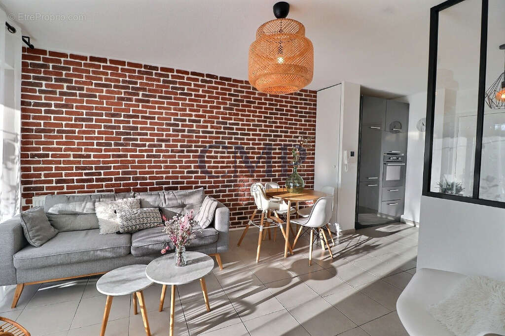 Appartement à CASTELNAU-LE-LEZ