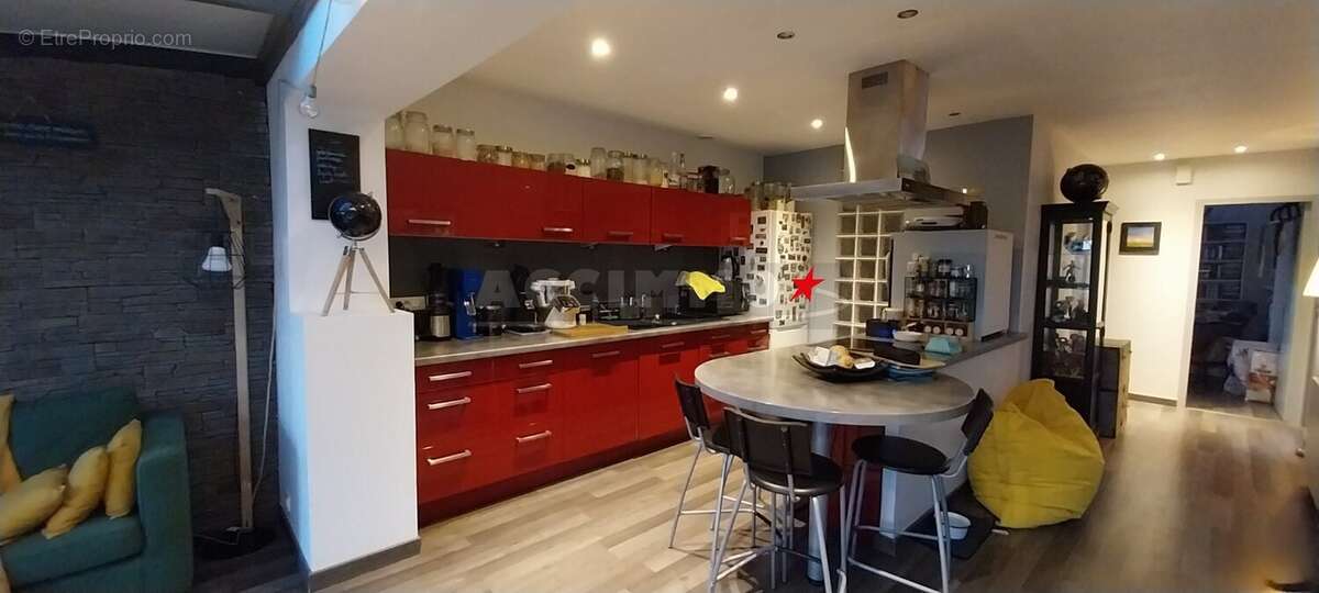 Maison à DREMIL-LAFAGE