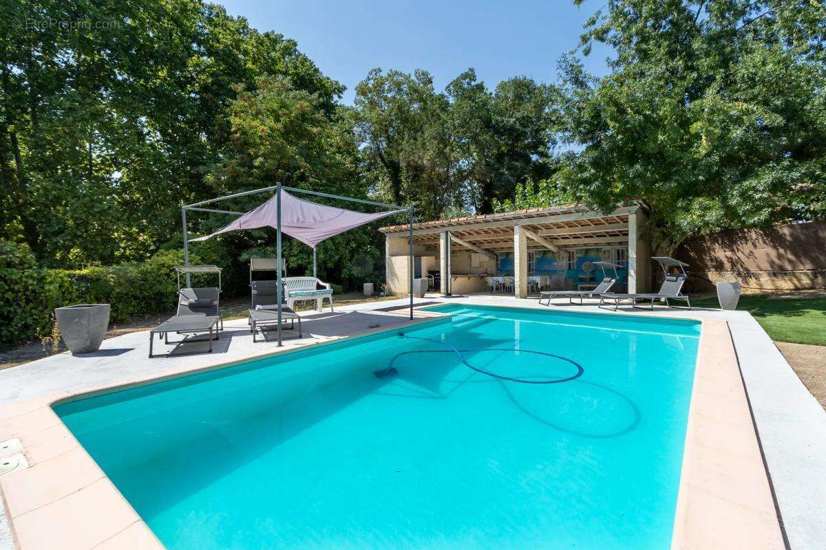 Carcès – villa familiale rénovée avec piscine - photo 11