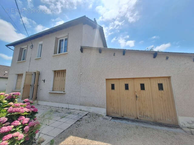 Maison à SAINT-CERE