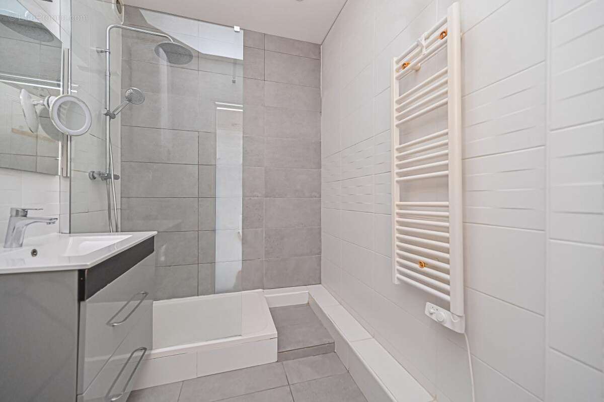 Appartement à PARIS-9E