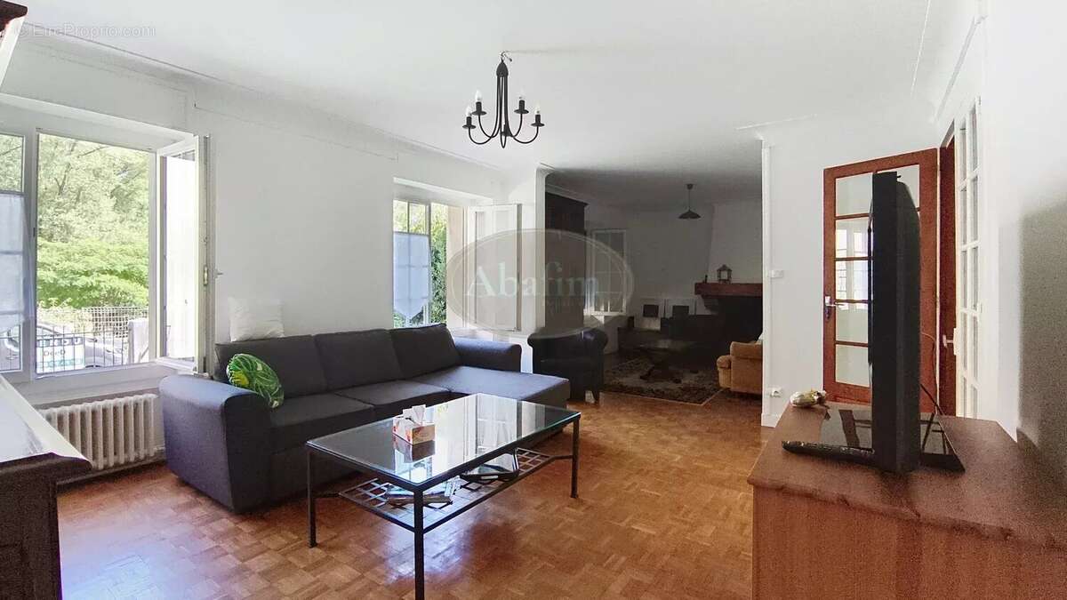 Maison à SARRANCOLIN