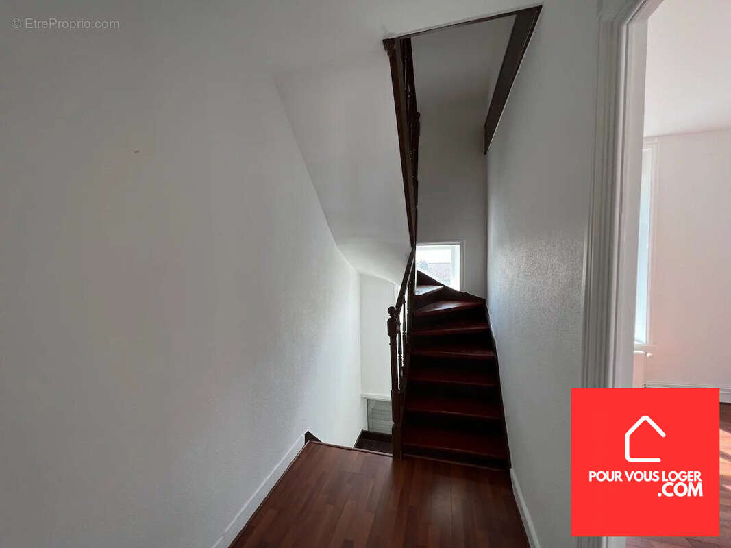 Maison à SAINT-MARTIN-BOULOGNE