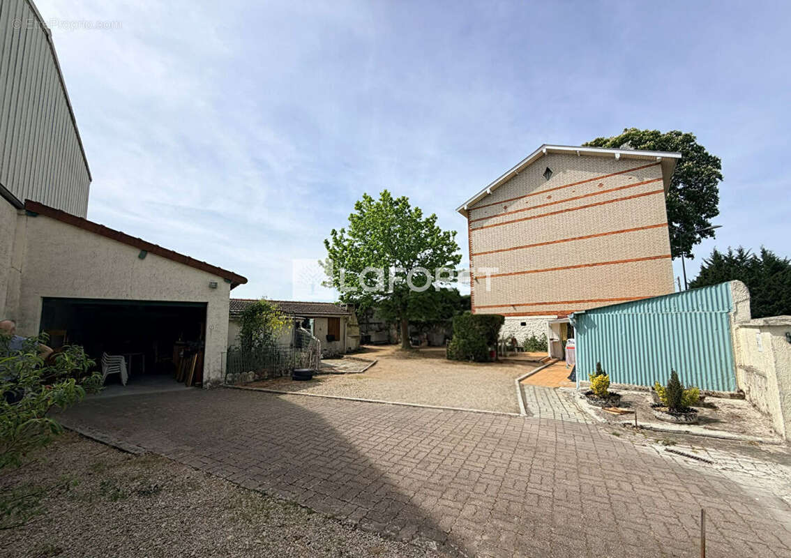 Maison à fort potentiel - photo 12