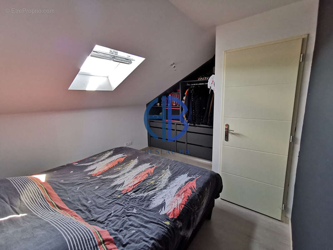 Maison à SAINT-SIMEON-DE-BRESSIEUX