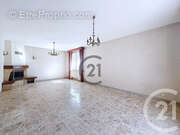 Maison à SAINT-JULIEN-LES-VILLAS