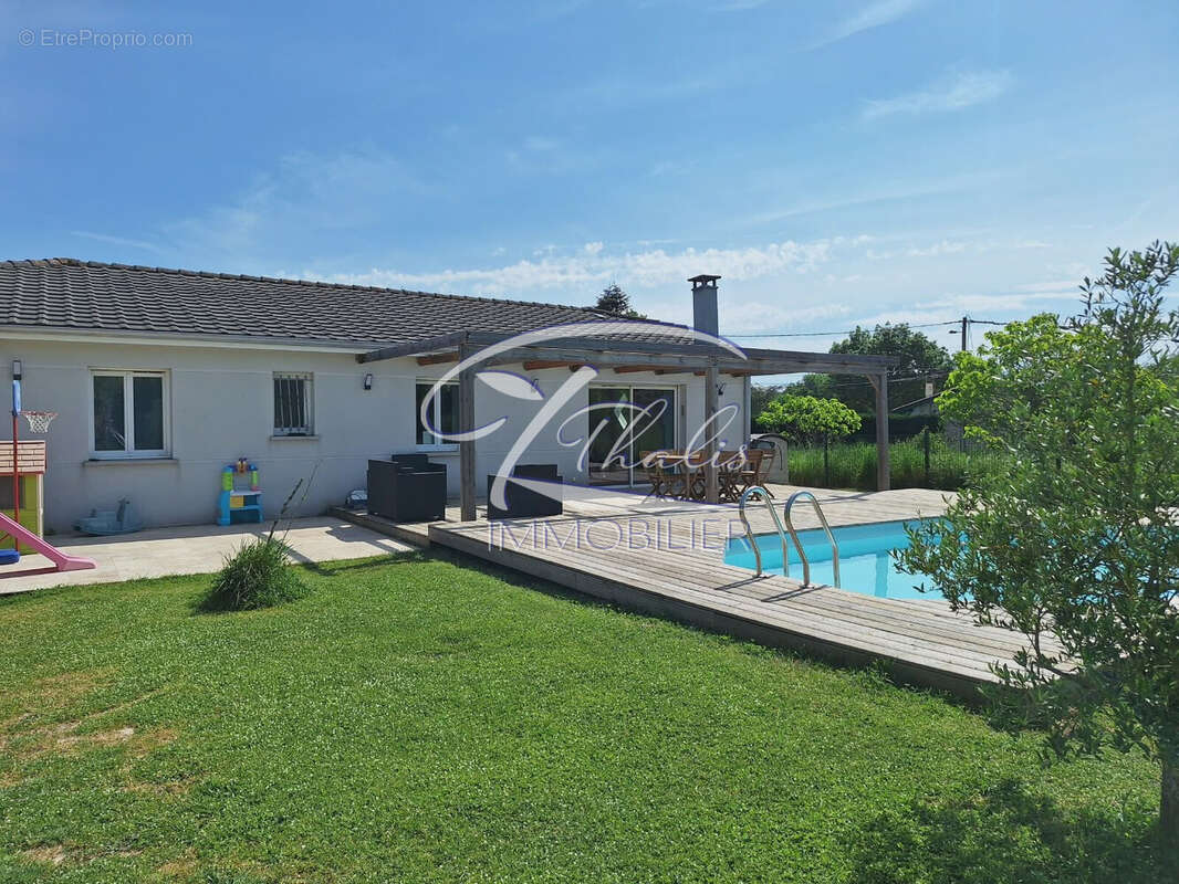 Maison à SAINT-ANDRE-DE-CUBZAC