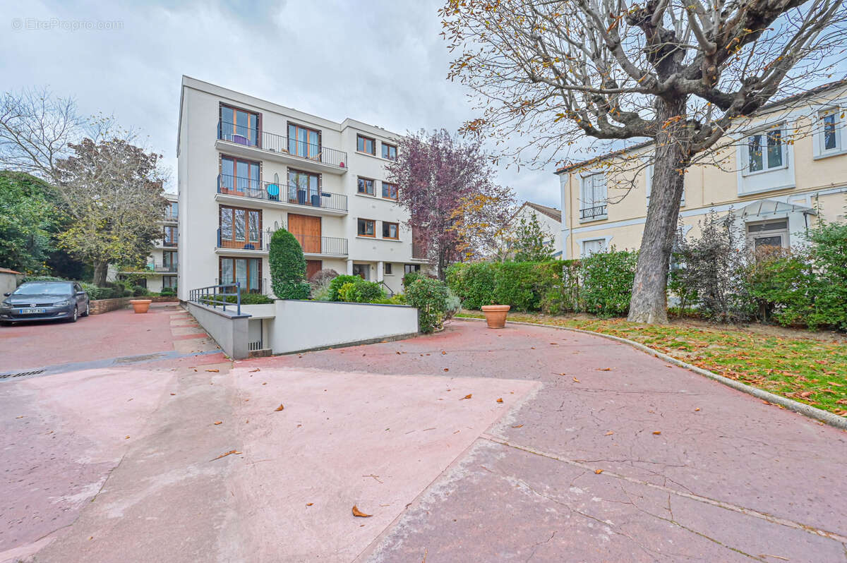 Appartement à SAINT-MAUR-DES-FOSSES